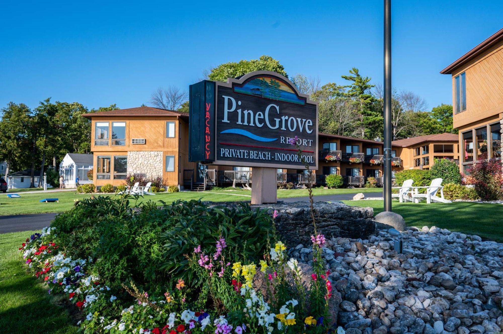 Pine Grove Resort Эфрейм Экстерьер фото