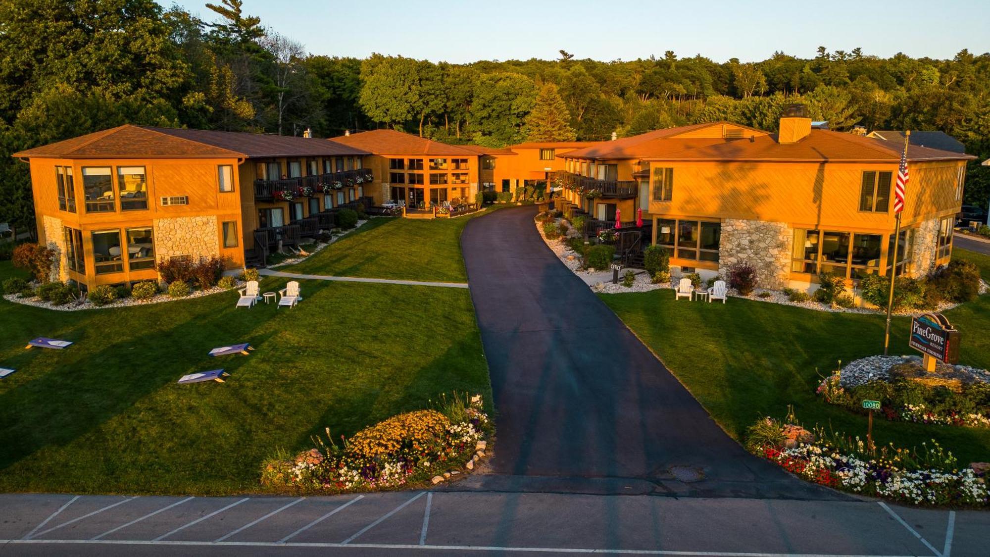 Pine Grove Resort Эфрейм Экстерьер фото