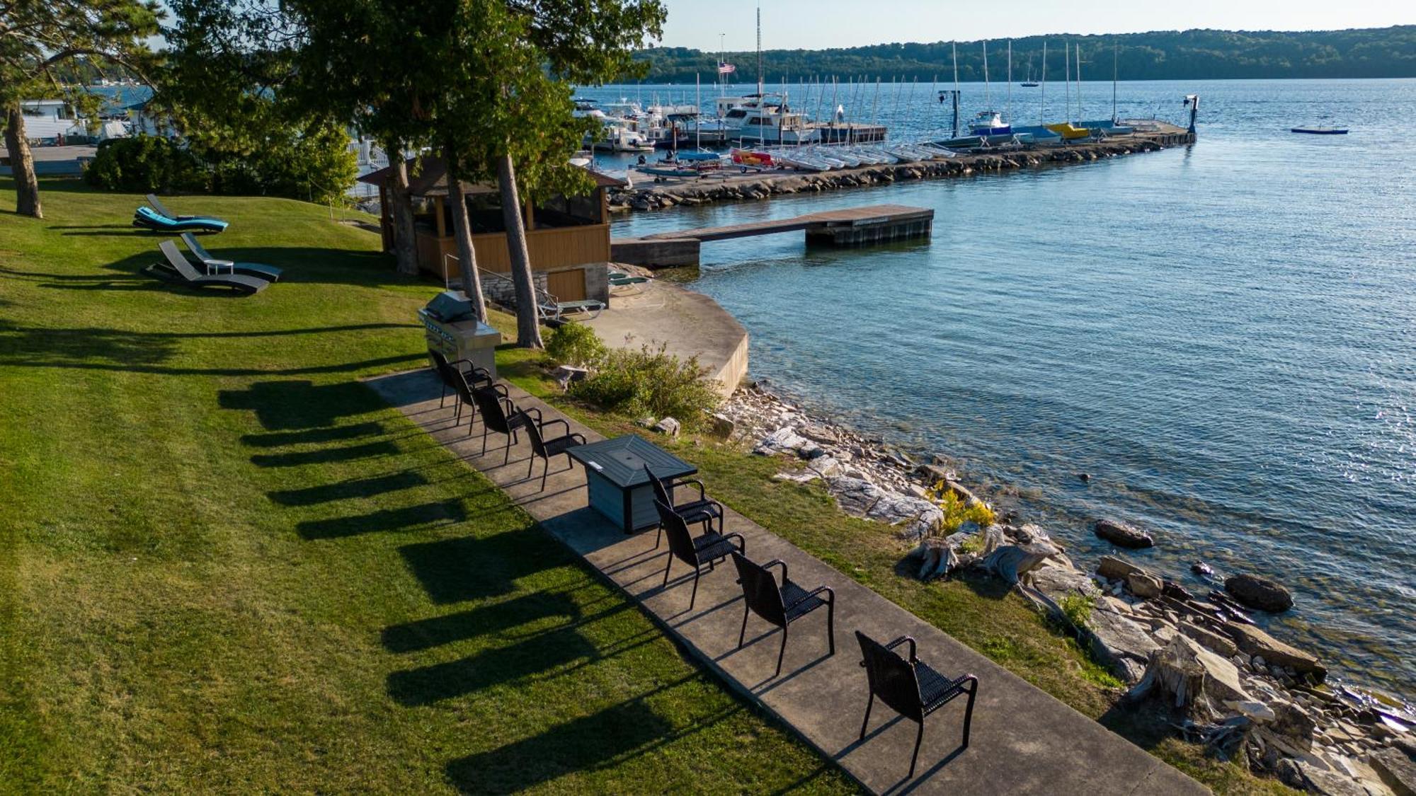 Pine Grove Resort Эфрейм Экстерьер фото