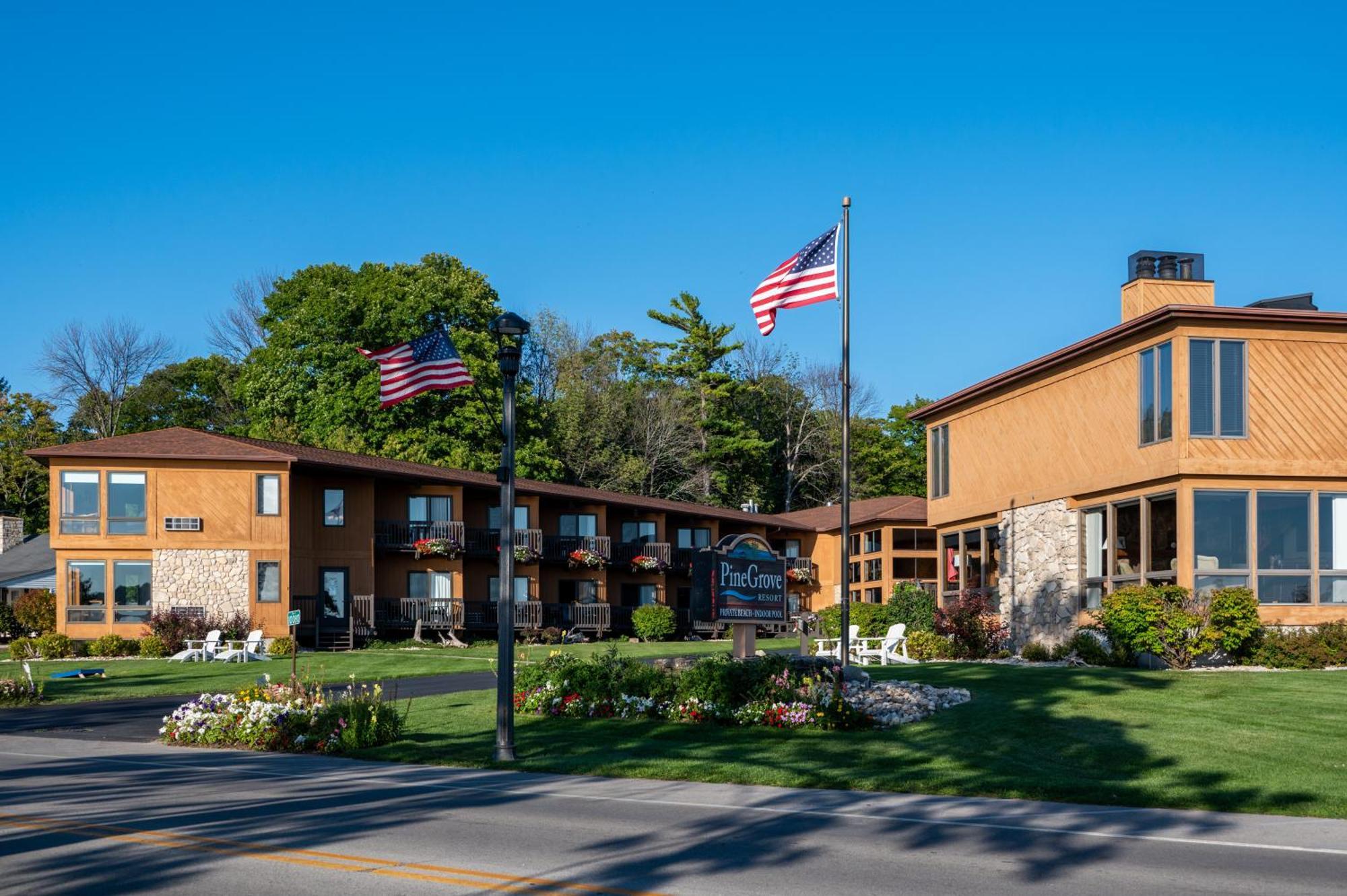 Pine Grove Resort Эфрейм Экстерьер фото